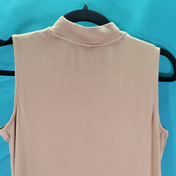 Chicos Ribbed Mock Neck Sleeveless Top Size 0 Beige Womens Casual Chic - Picture 8 of 11